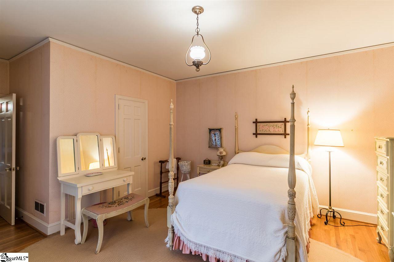 1036 Parkins Mill Road Greenville, SC 29607 - Photo 24 of 36