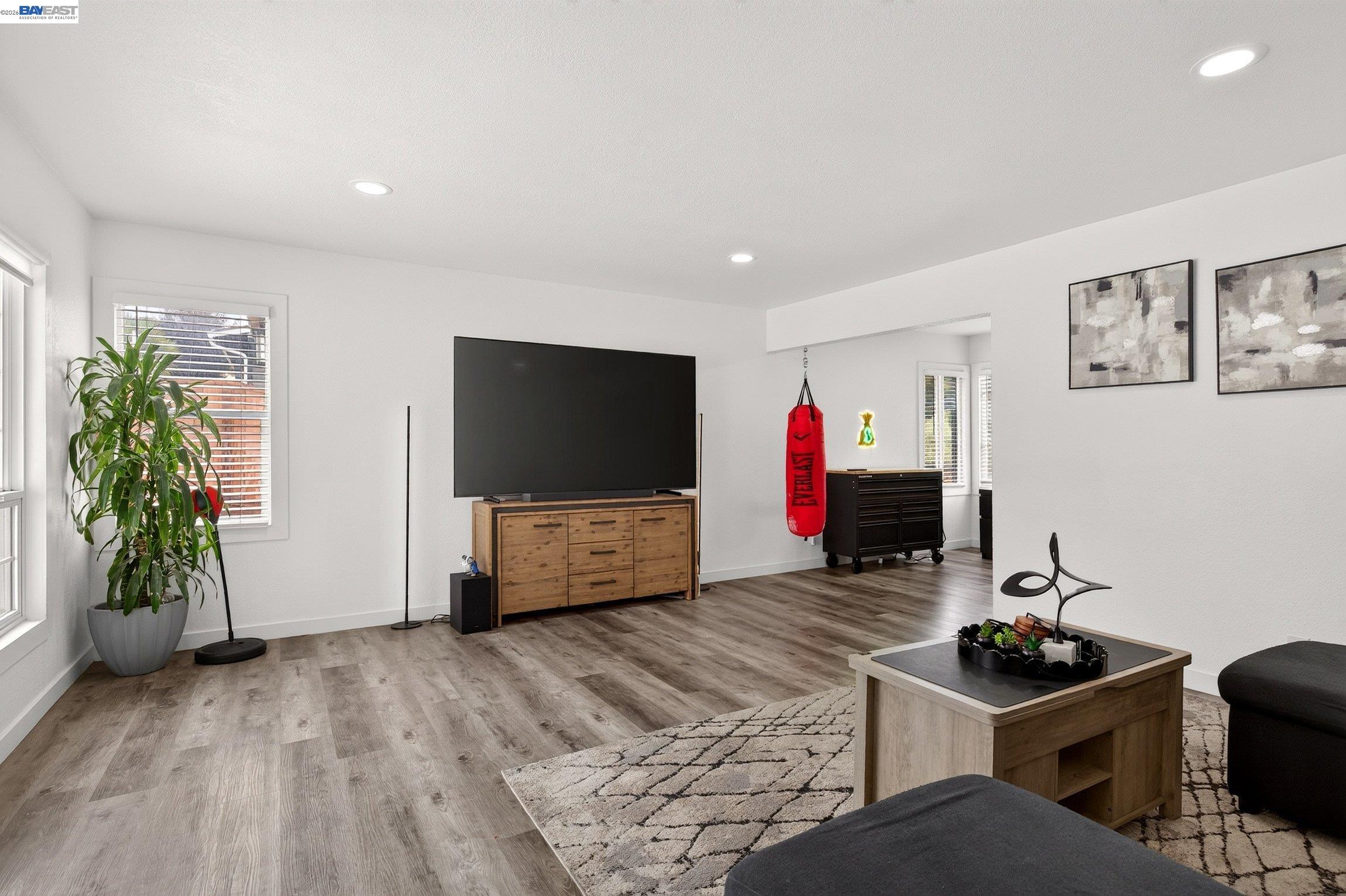 3447 Seven Hills Road Castro Valley, CA 94546 - Photo 5 of 31