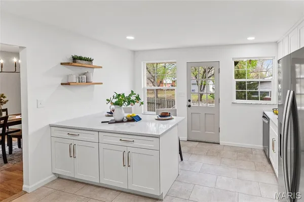 $330,000 | 10 Fawnlily Drive, Belleville, IL 62221