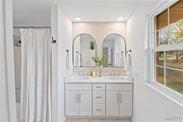 $330,000 | 10 Fawnlily Drive, Belleville, IL 62221