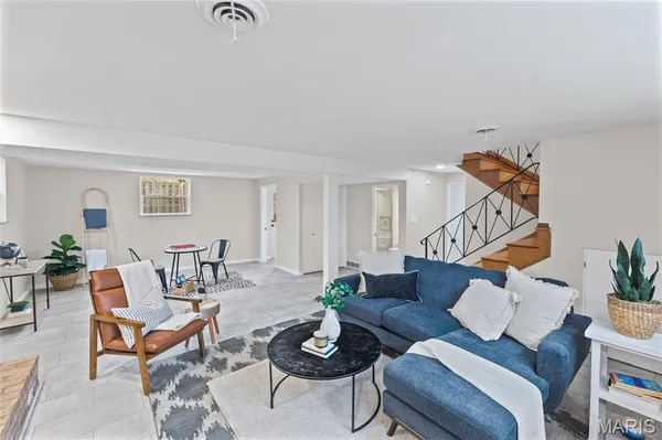 $330,000 | 10 Fawnlily Drive, Belleville, IL 62221