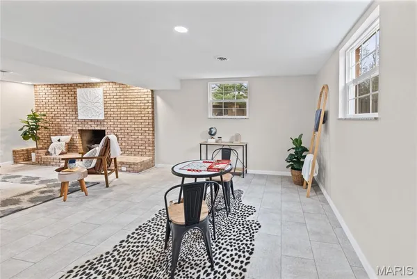 $330,000 | 10 Fawnlily Drive, Belleville, IL 62221