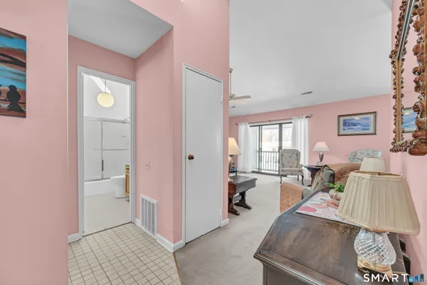 $369,900 | 32 Lawson Lane, Unit 32, Ridgefield, CT 06877