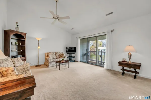 $369,900 | 32 Lawson Lane, Unit 32, Ridgefield, CT 06877