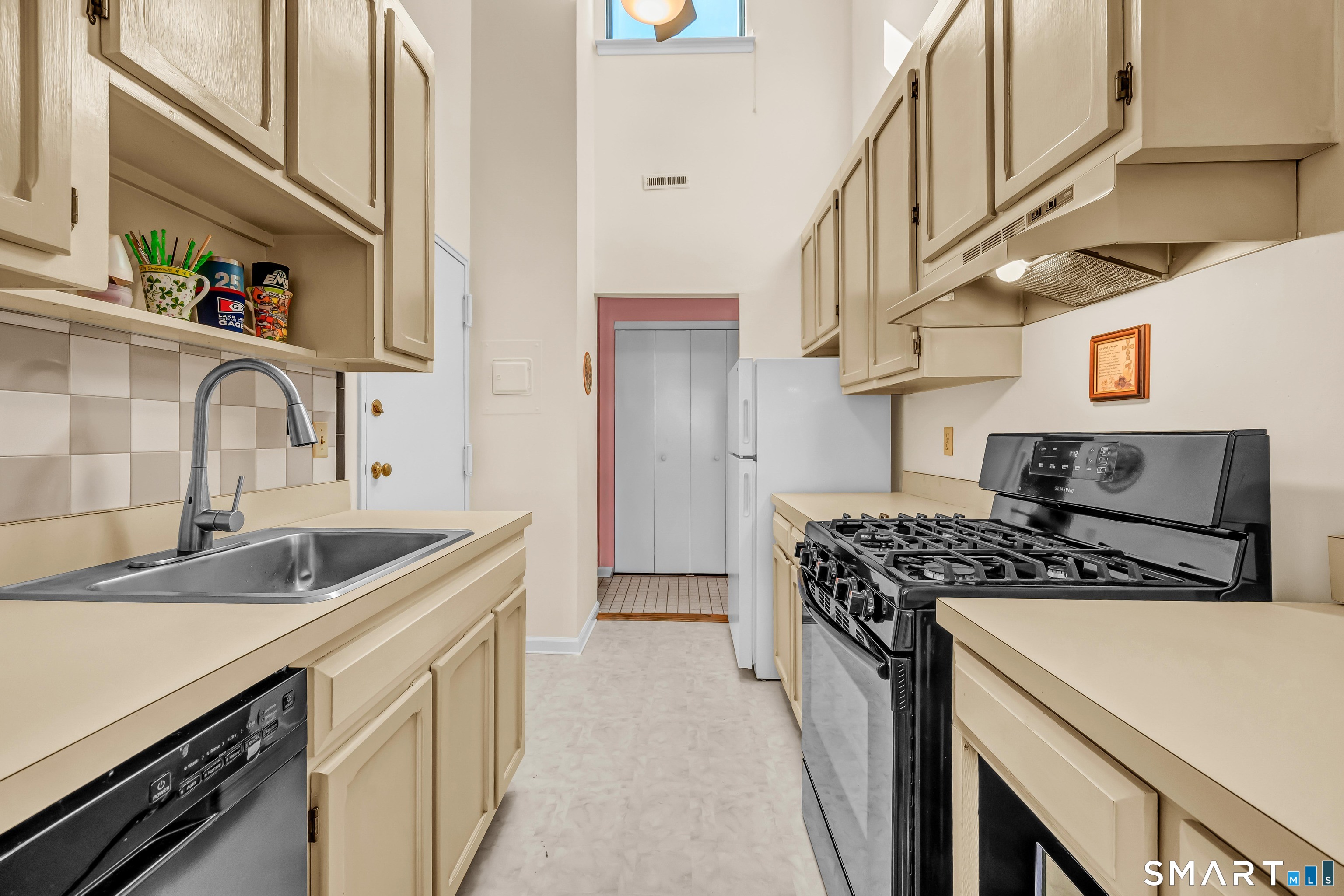 32 Lawson Lane, Unit 32 Ridgefield, CT 06877 - Photo 24 of 38