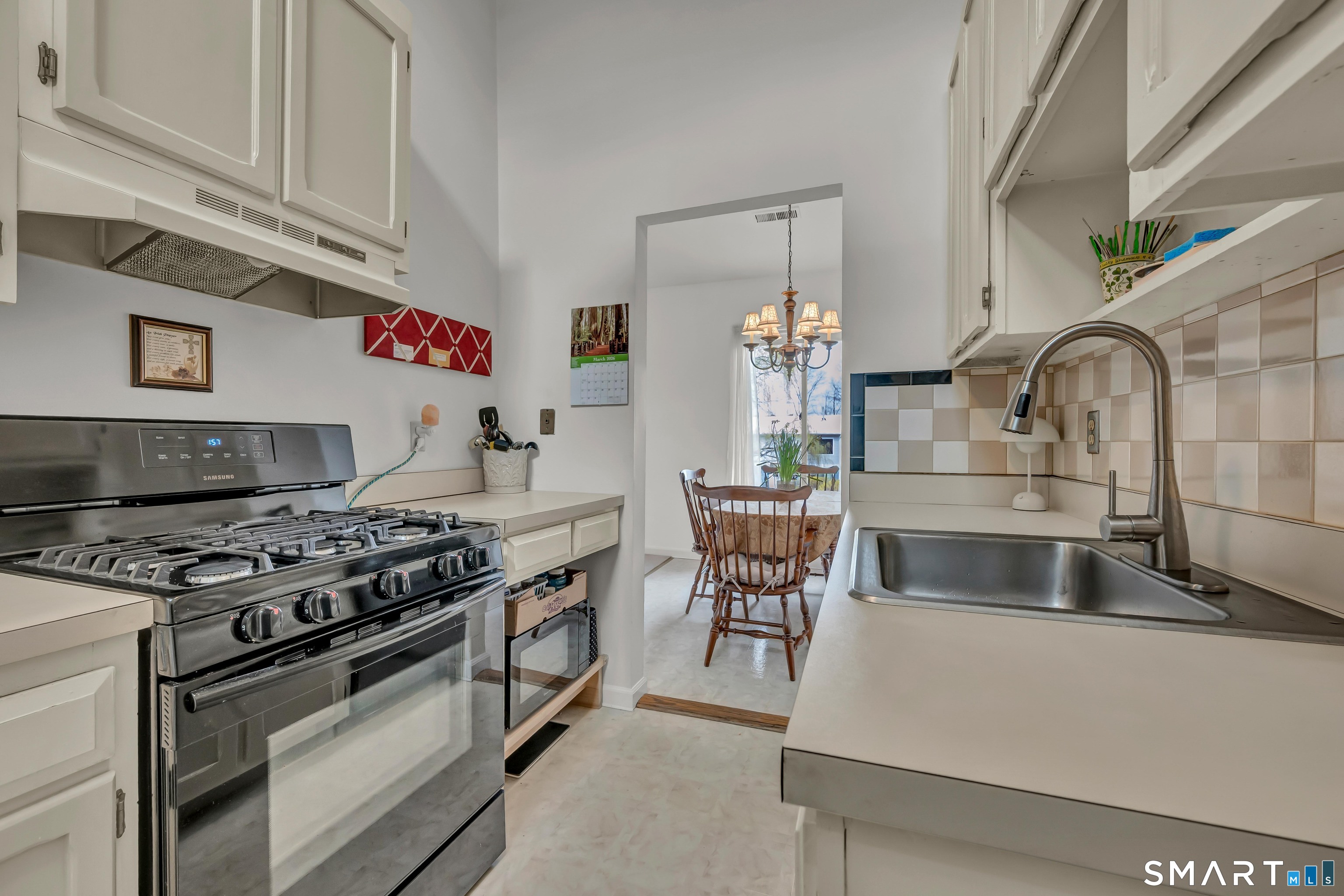 32 Lawson Lane, Unit 32 Ridgefield, CT 06877 - Photo 5 of 37
