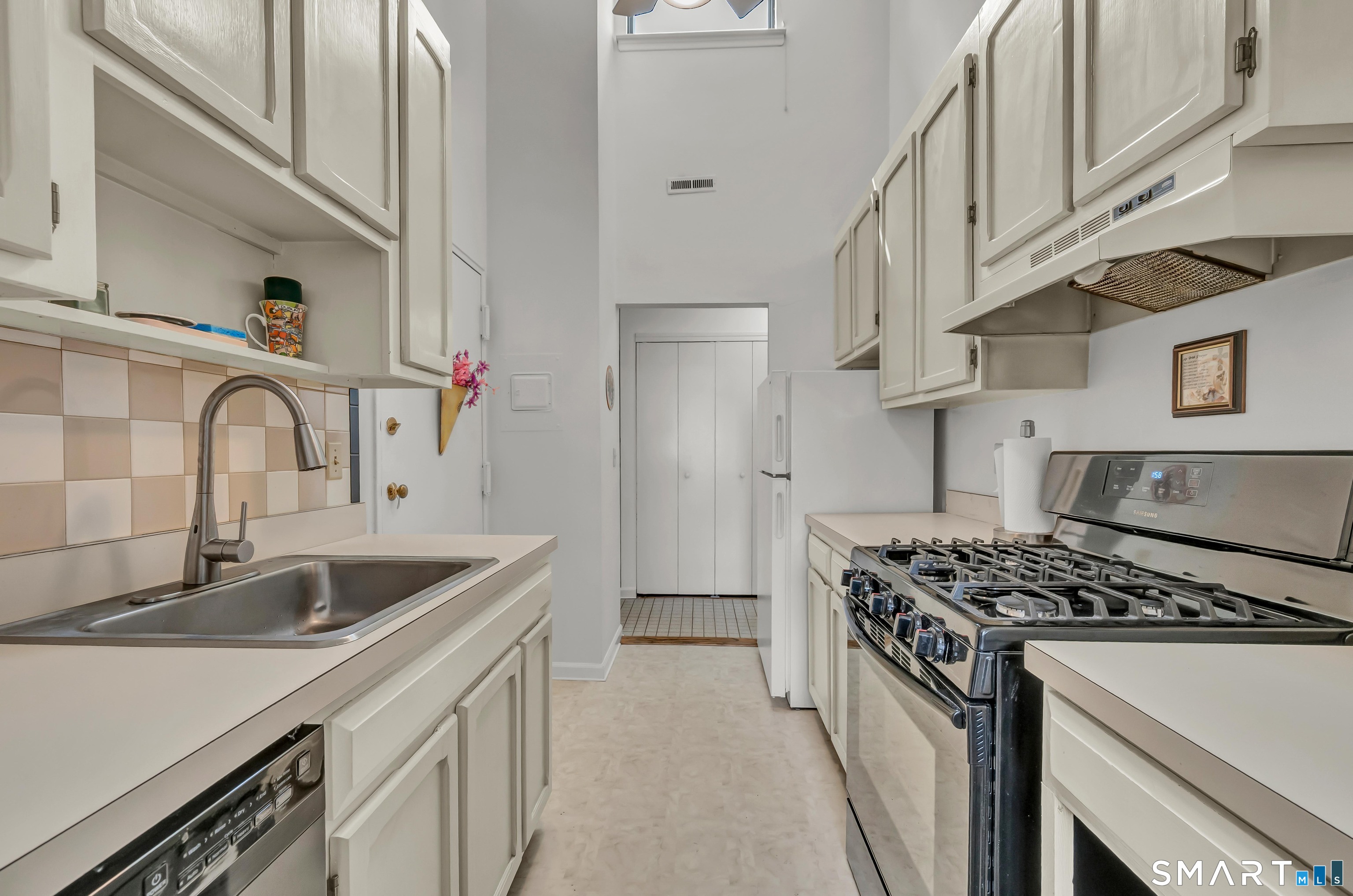 32 Lawson Lane, Unit 32 Ridgefield, CT 06877 - Photo 8 of 37