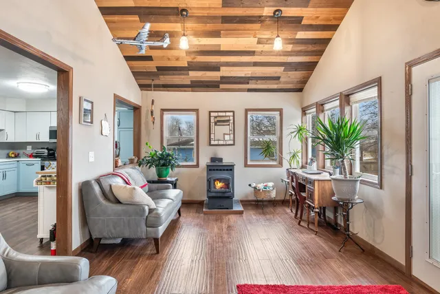 $359,000 | N5478 Highway 73, Princeton, WI 54968