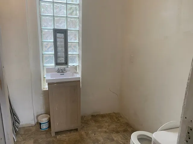 $155,000 | 129 East Kensington Avenue, Chicago, IL 60628