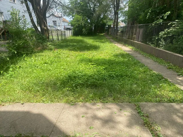 $155,000 | 129 East Kensington Avenue, Chicago, IL 60628