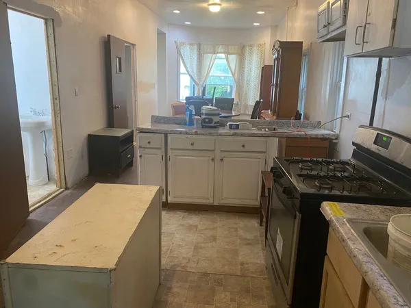 $170,000 | 129 East Kensington Avenue, Chicago, IL 60628