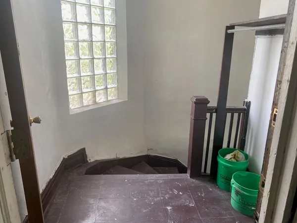 $170,000 | 129 East Kensington Avenue, Chicago, IL 60628