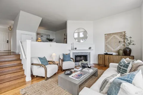 $1,300,000 | 220 Donahue Street, Sausalito, CA 94965