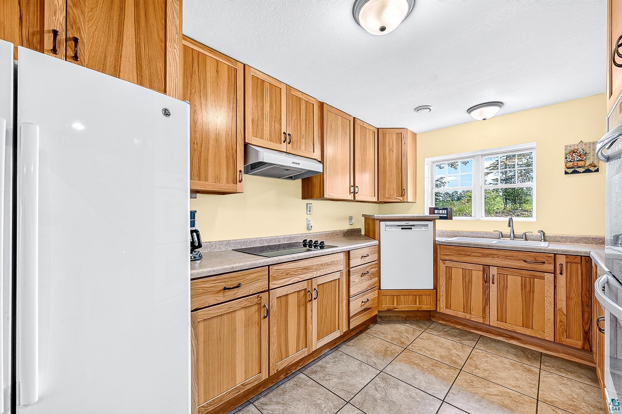 9369 Pequaywan Lake Road Duluth, MN 55803 - Photo 5 of 39