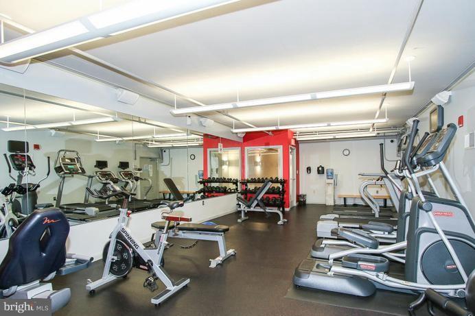 1300 N Street Northwest, Unit 607 Washington, DC 20005 - Photo 3 of 12 Community