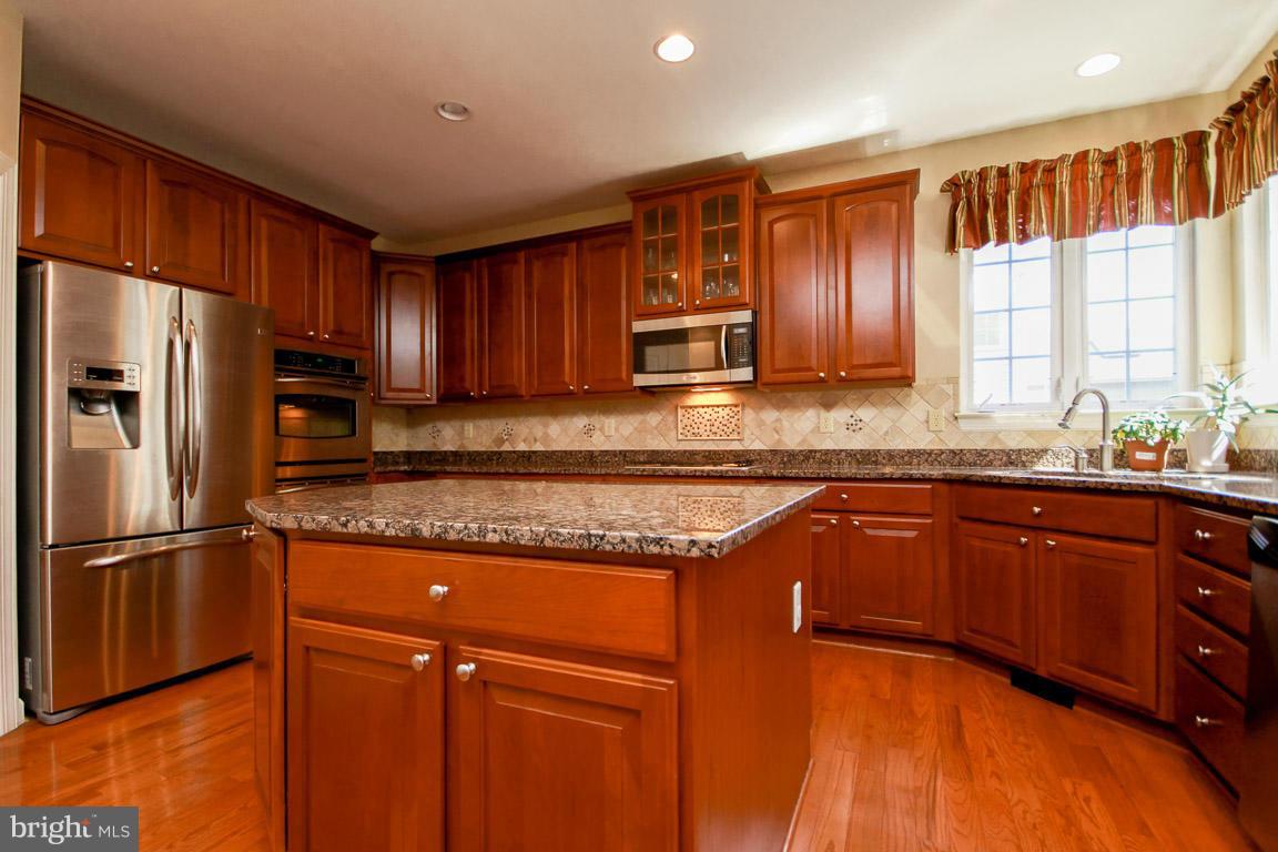 9830 Kraft Hill Road Perry Hall, MD 21128 - Photo 4 of 30 Kitchen