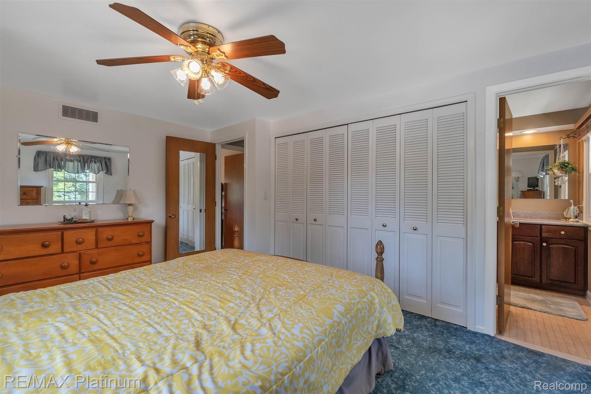 13367 Fenton Road Fenton, MI 48430 - Photo 27 of 44 27-13367 Fenton Rd-WindowStill-Real.jpg