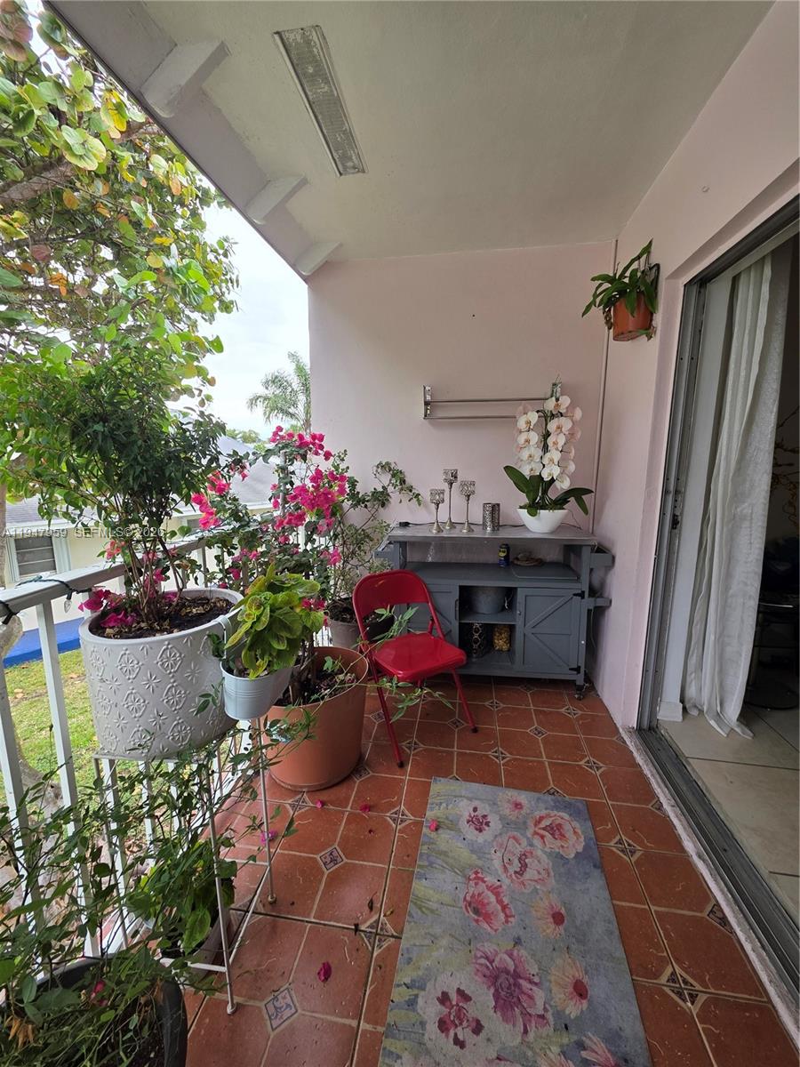 7424 Southwest 82nd Street, Unit D215 Miami, FL 33143 - Photo 5 of 33