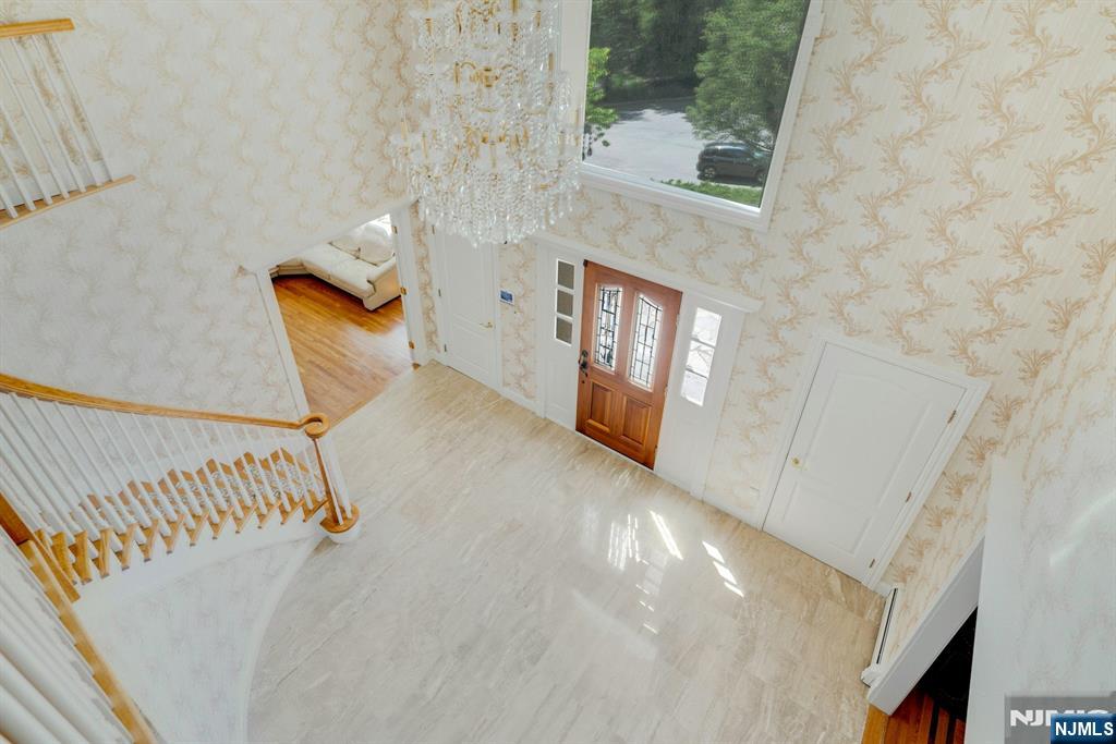 309 Skyridge Road Franklin Lakes, NJ 07417 - Photo 7 of 48