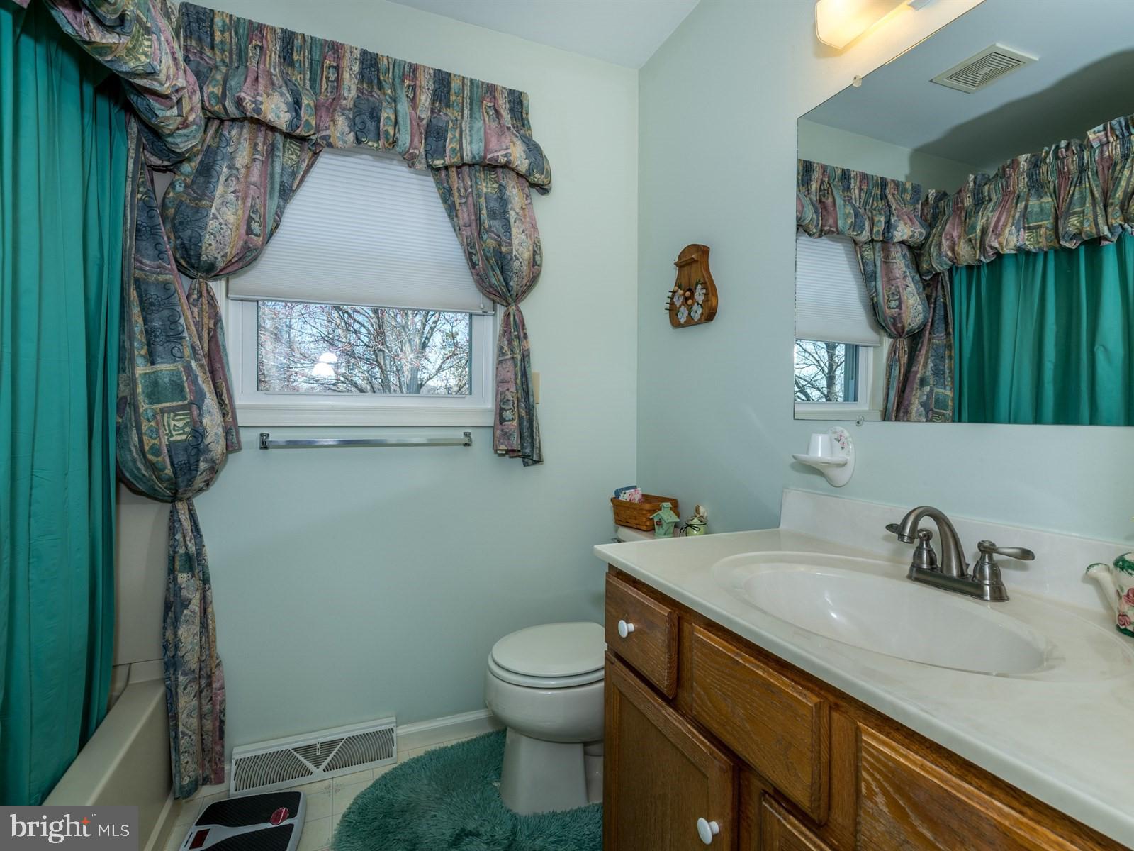 8 Spring House Lane Denver, PA 17517 - Photo 17 of 25 V2