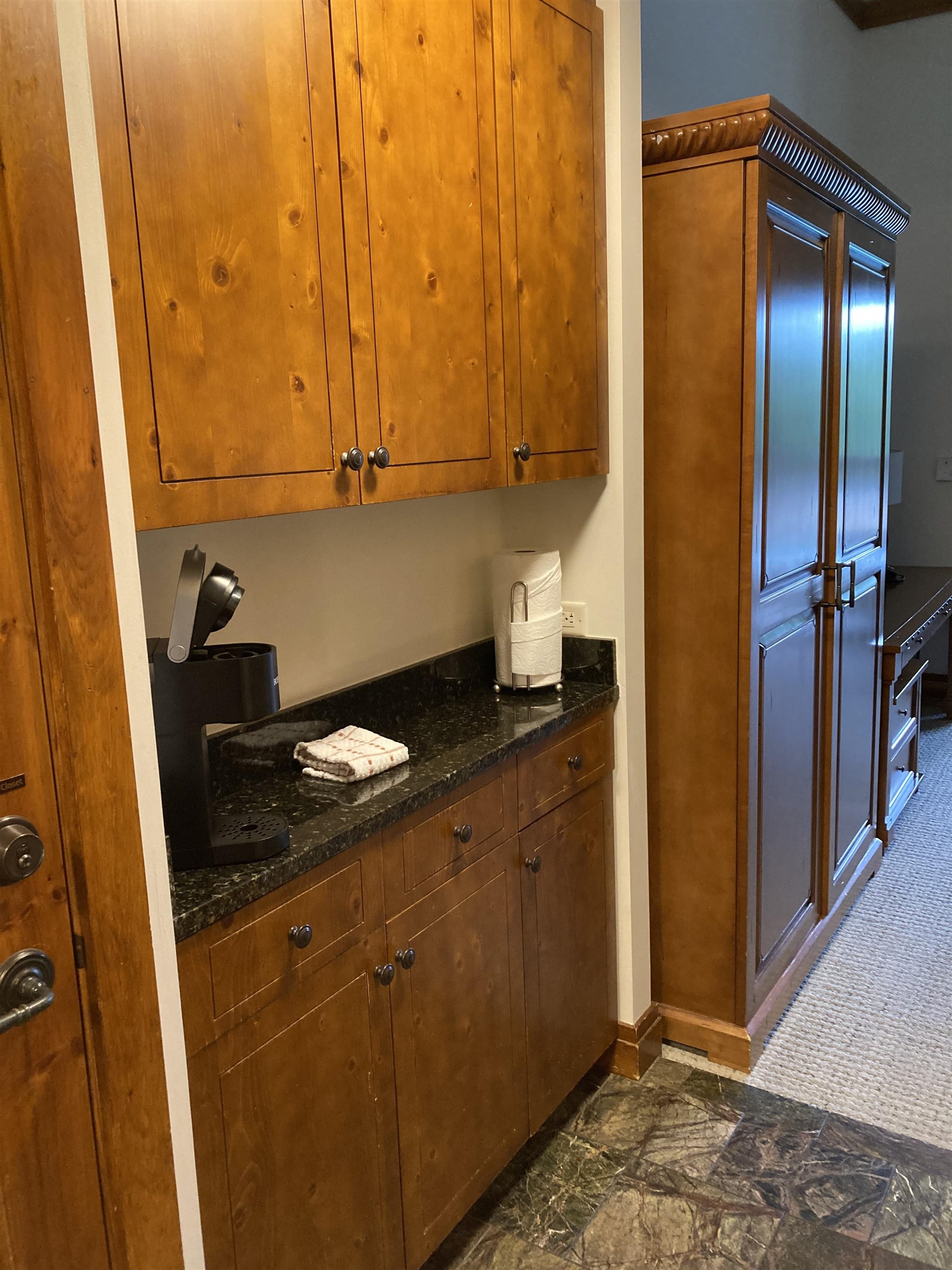 7412 Mountain Road, Unit 145 Stowe, VT 05672 - Photo 4 of 9 Gallery Image 4