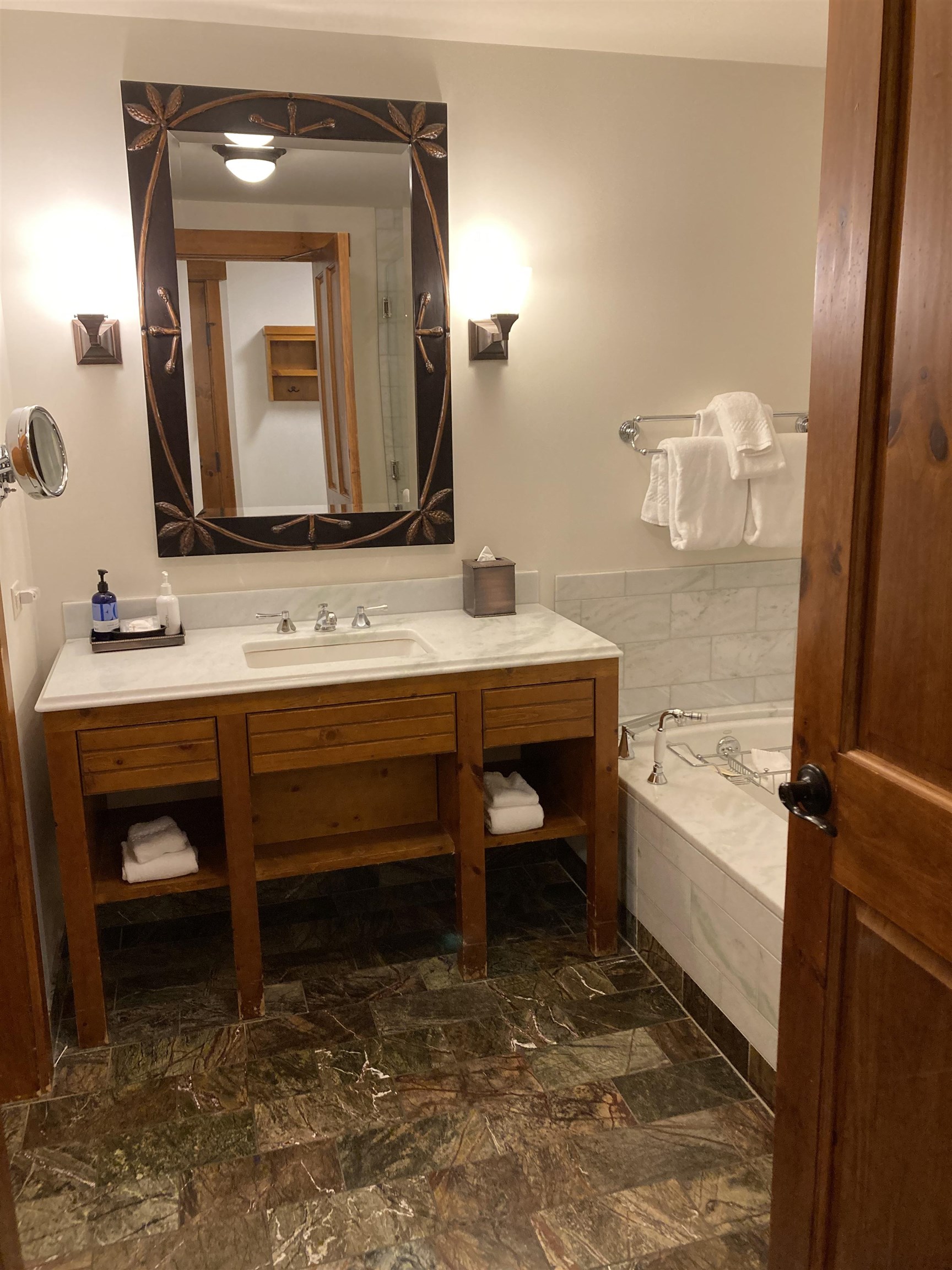 7412 Mountain Road, Unit 145 Stowe, VT 05672 - Photo 6 of 9 Gallery Image 6