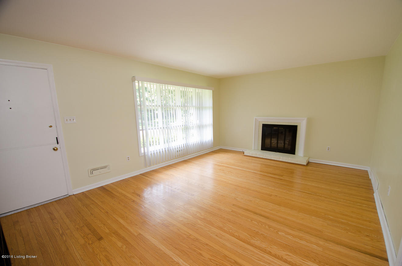 4247 Middlebrook Road Louisville, KY 40207 - Photo 3 of 49 Living Room View