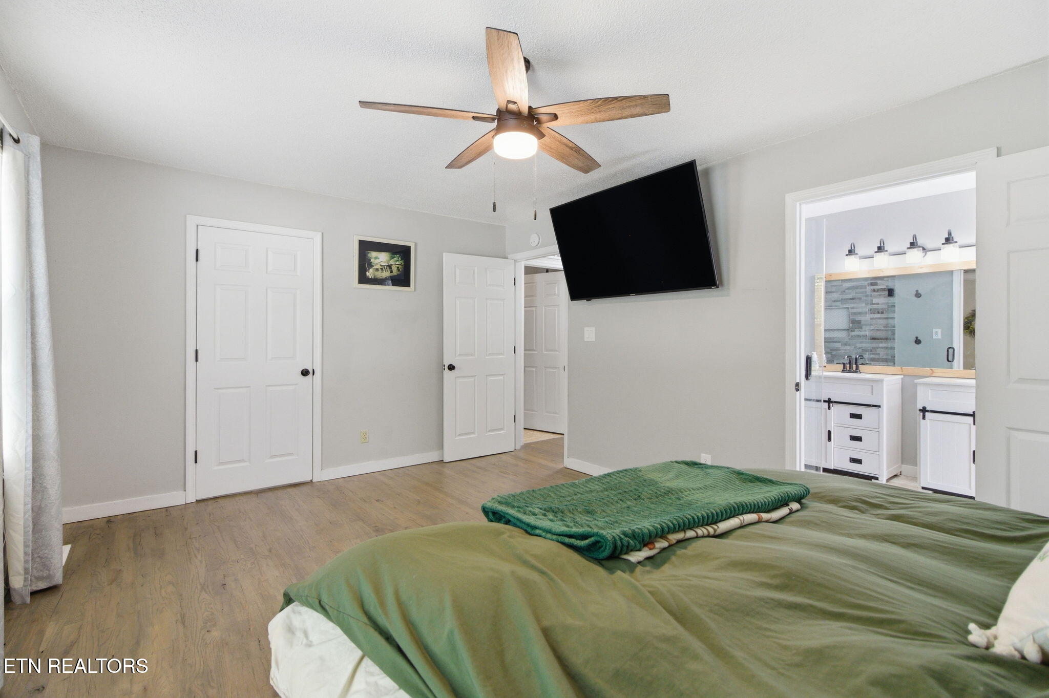 708 New Clear Branch Road Rocky Top, TN 37769 - Photo 15 of 46 26-web-or-mls-DZ3A3743