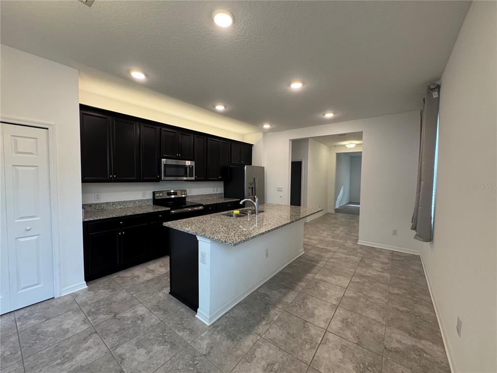 8538 Starlight Loop Parrish, FL 34219 - Photo 4 of 24