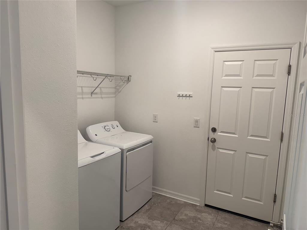 8538 Starlight Loop Parrish, FL 34219 - Photo 10 of 24