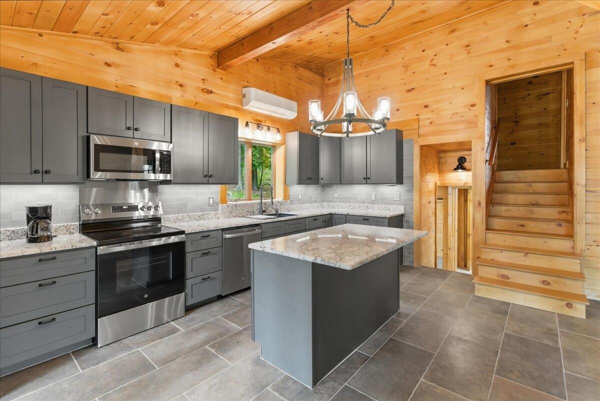 203 Belgrade Road Oakland, ME 04963 - Photo 65 of 78 45-DSC06481
