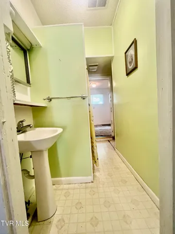 $140,000 | 367 East Jackson Street, Gate City, VA 24251