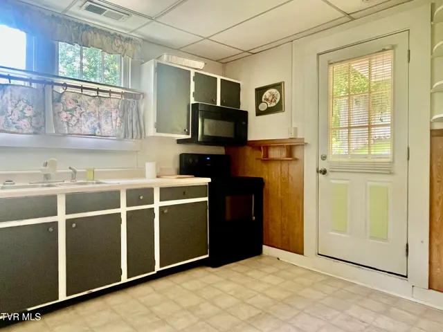 $140,000 | 367 East Jackson Street, Gate City, VA 24251