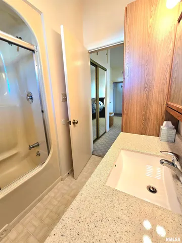 $129,900 | 1711 West Cherry Street, Marion, IL 62959