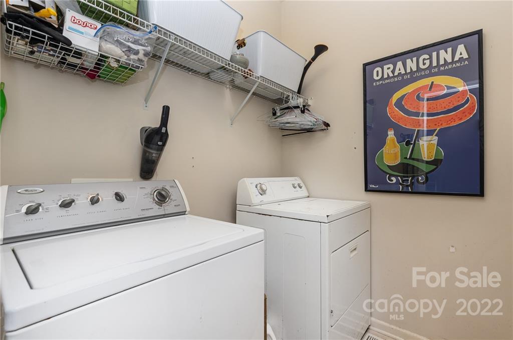 320 Brixham Place Fort Mill, SC 29708 - Photo 24 of 35 a utility room with dryer and washer