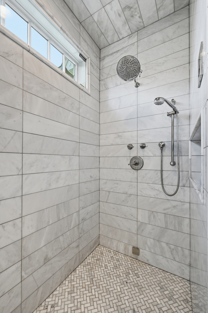 121 East 4th Street Hinsdale, IL 60521 - Photo 29 of 62 a bathroom with a shower