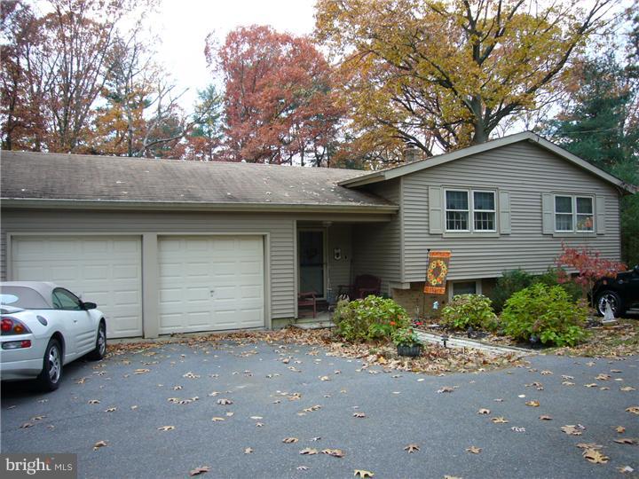 301 Evergreen Road Barrington, NJ 08007 - Photo 2 of 25