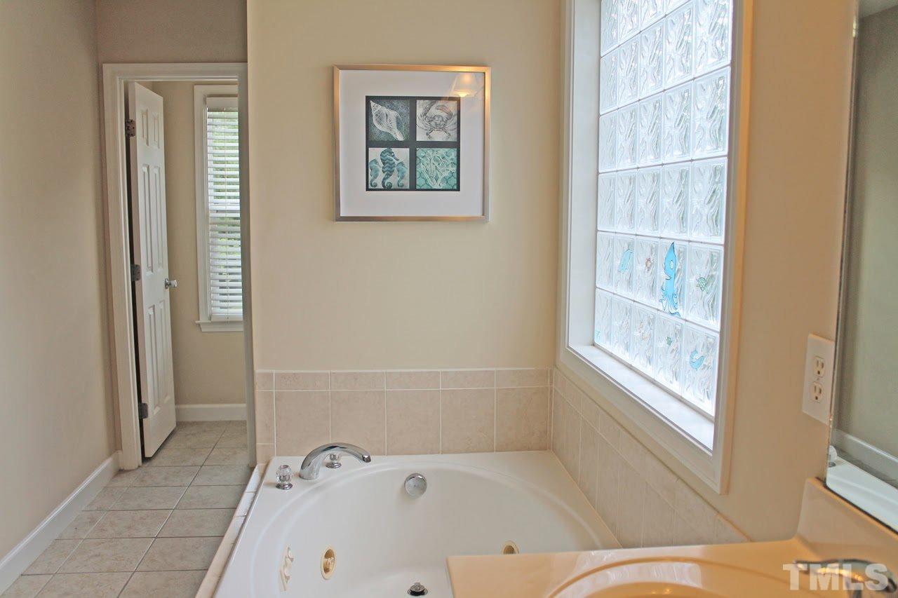 6020 Kohler Lane Raleigh, NC 27616 - Photo 9 of 17