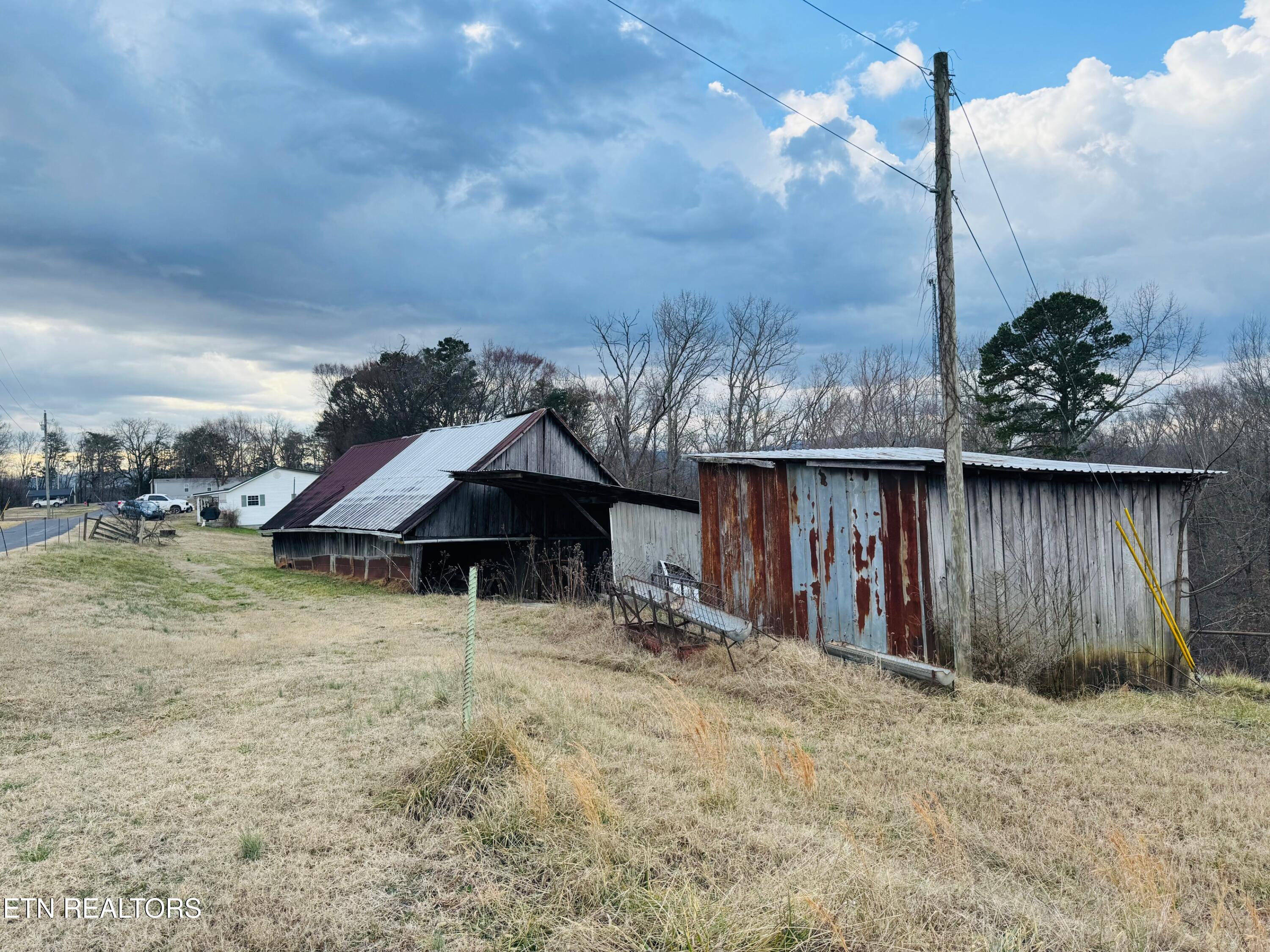 1221 Brady Road Newport, TN 37821 - Photo 14 of 34 IMG_3337