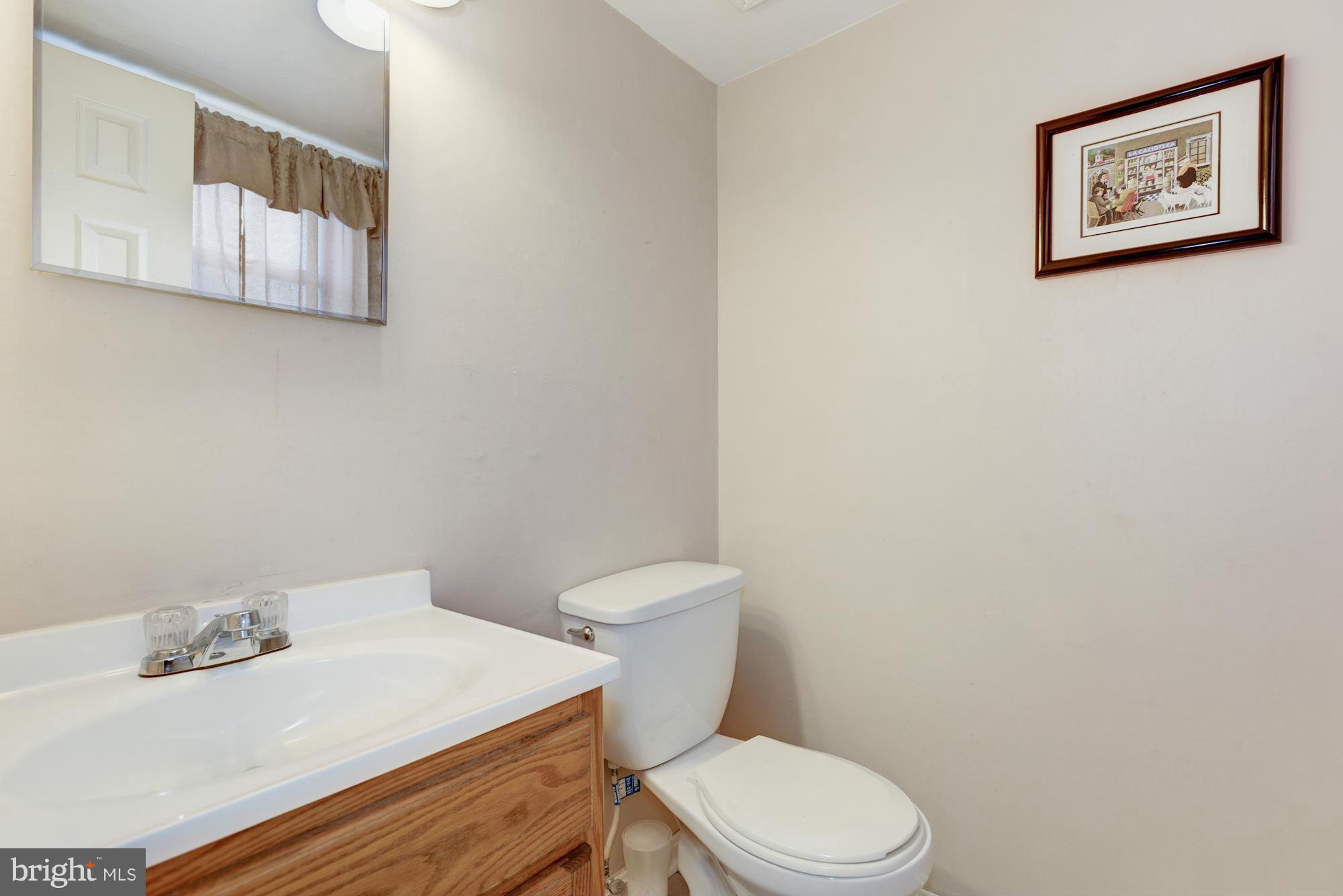 8552 Stonewall Road Manassas, VA 20110 - Photo 14 of 30 Bath
