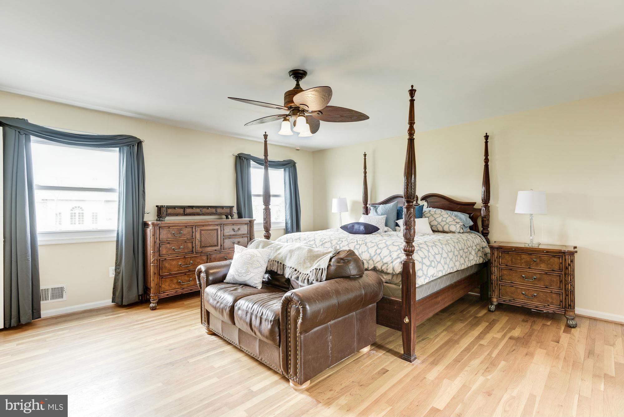8552 Stonewall Road Manassas, VA 20110 - Photo 16 of 30 Bedroom (Master)