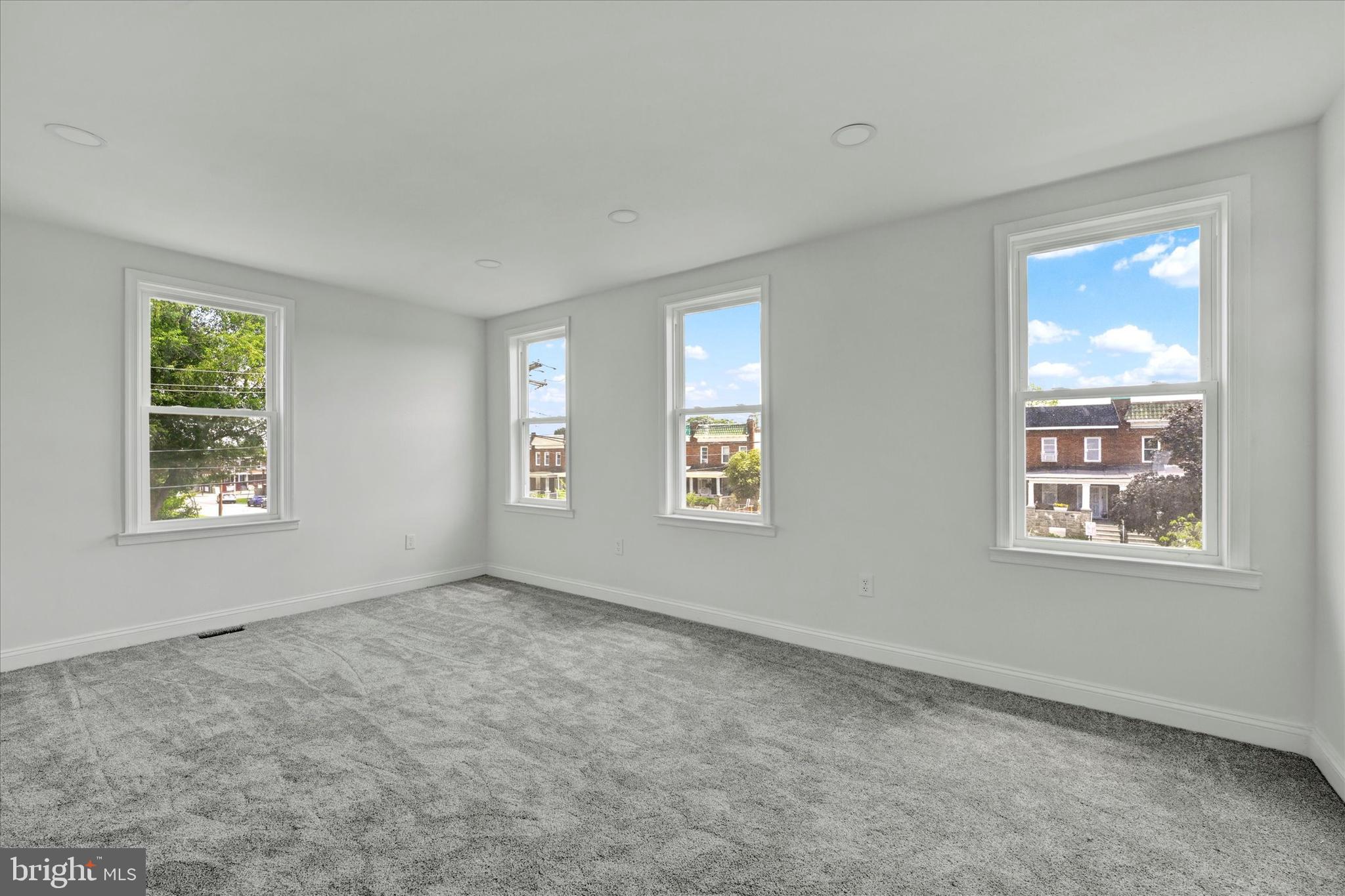 2400 West Lafayette Avenue Baltimore, MD 21216 - Photo 17 of 33 a view of an empty room with a window