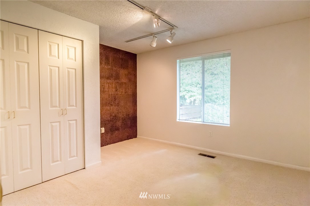 16815 Southeast 149th Street Renton, WA 98059 - Photo 13 of 25 Gallery Image 13