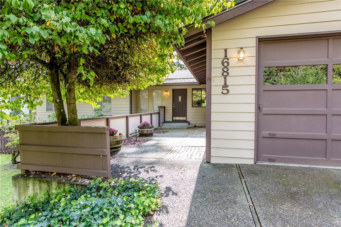 16815 Southeast 149th Street Renton, WA 98059 - Photo 3 of 25 Gallery Image 3