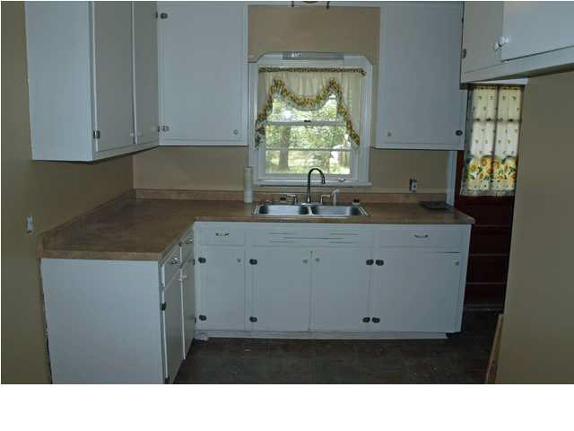 311 Robinhood Road Jackson, MS 39206 - Photo 6 of 9 Photo 6