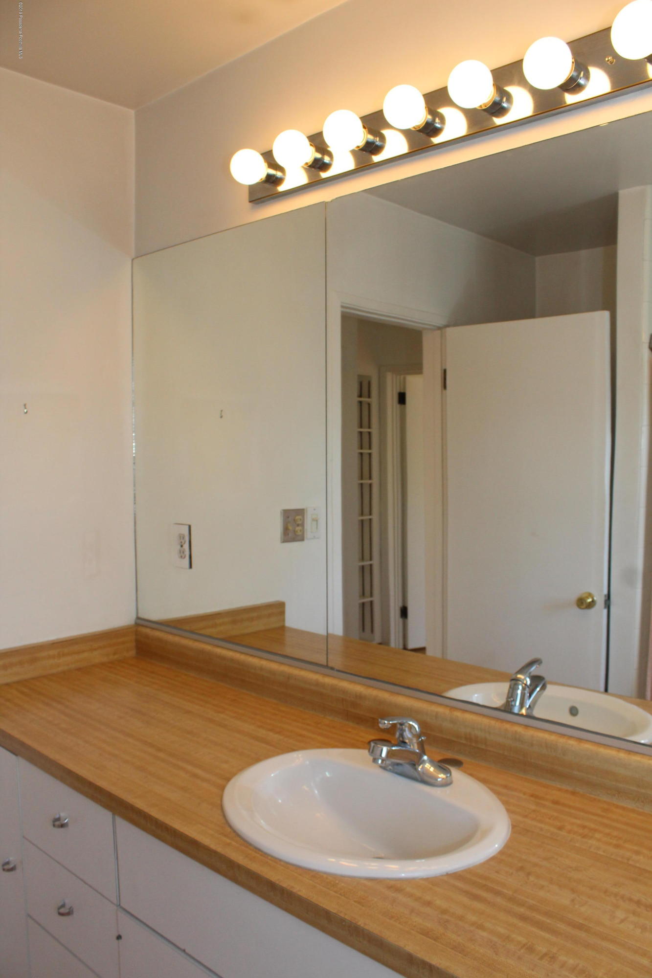 1365 Brixton Road Pasadena, CA 91105 - Photo 17 of 22 IMG_3001