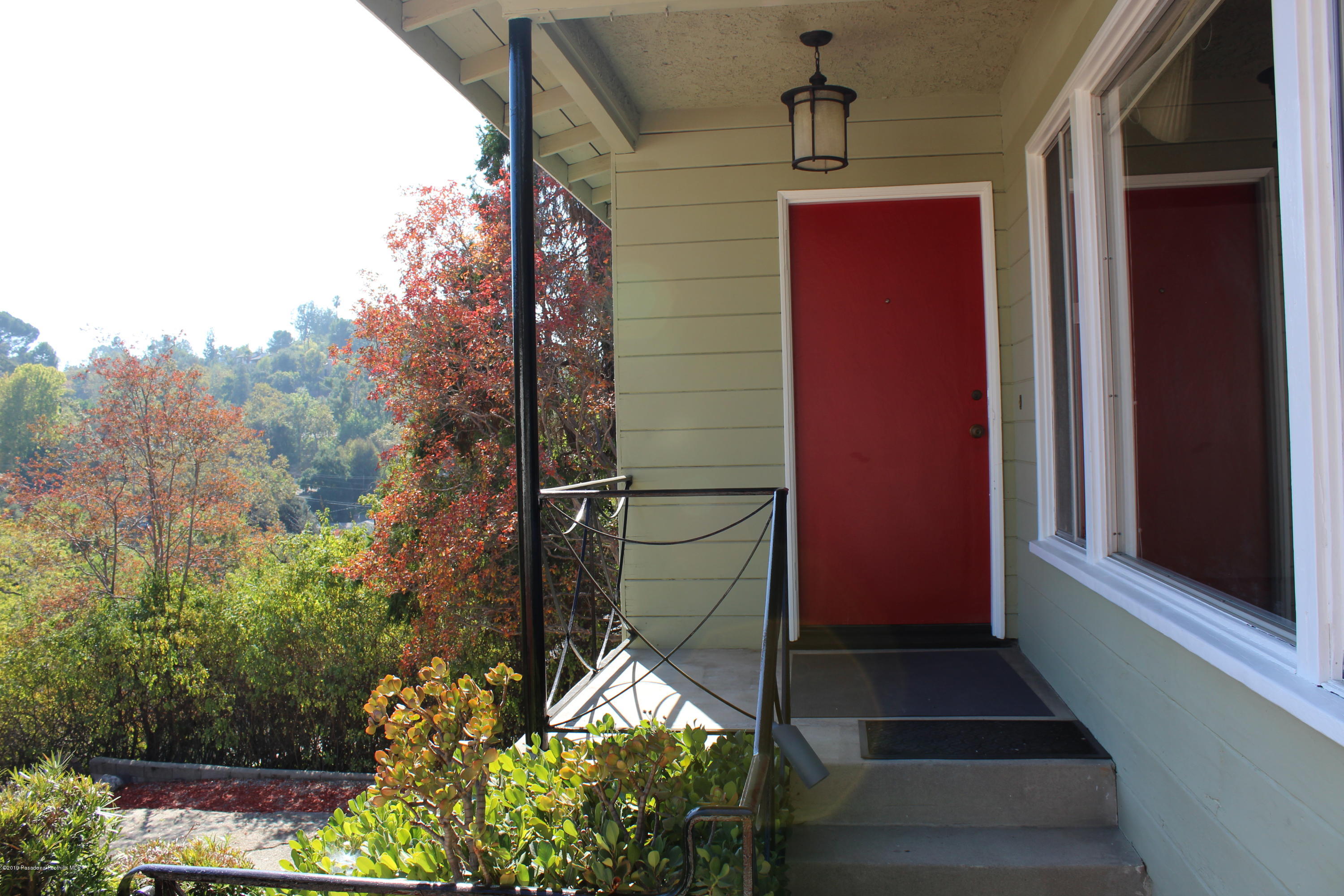 1365 Brixton Road Pasadena, CA 91105 - Photo 3 of 22 IMG_2962