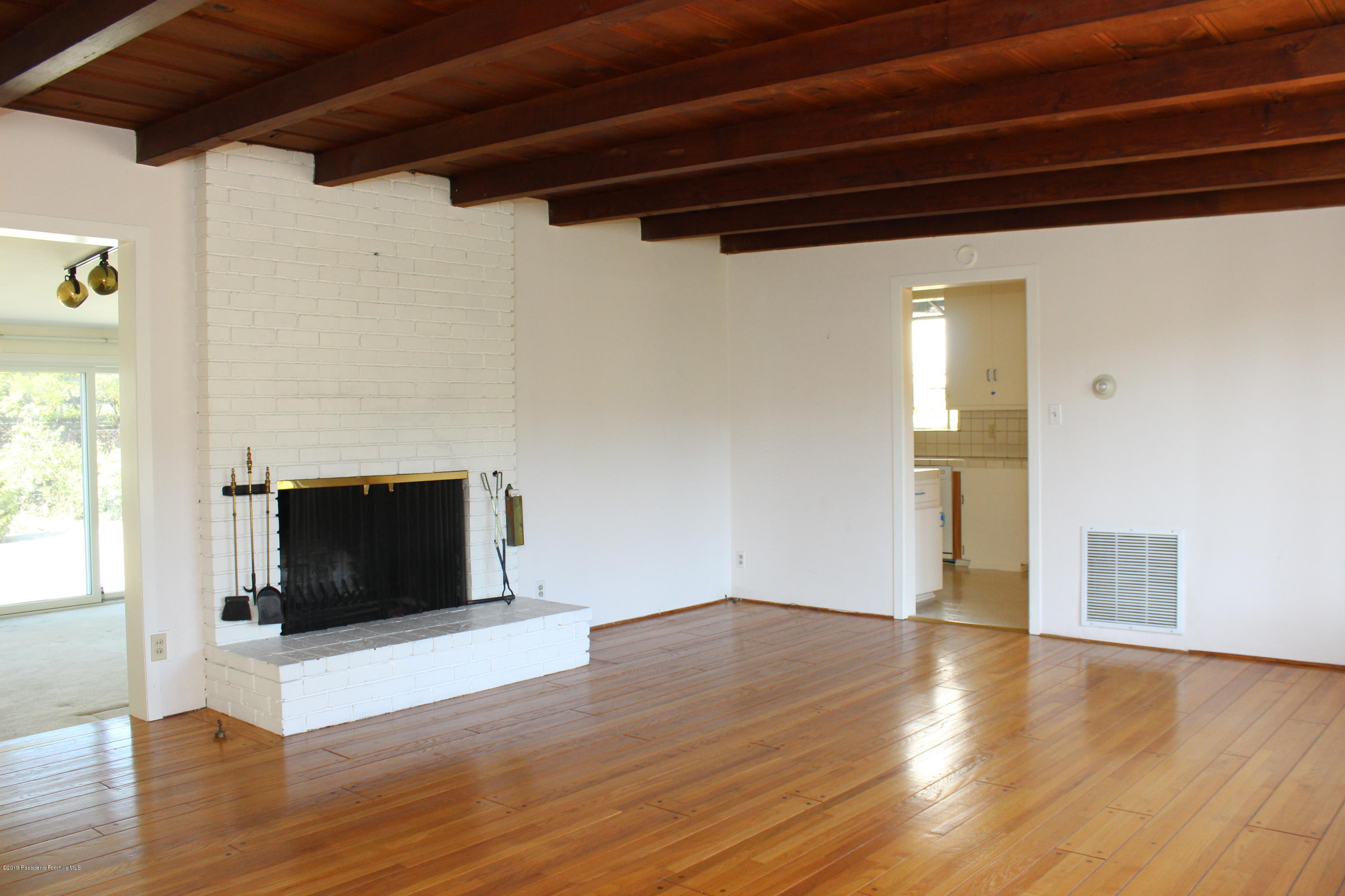 1365 Brixton Road Pasadena, CA 91105 - Photo 5 of 22 IMG_2965