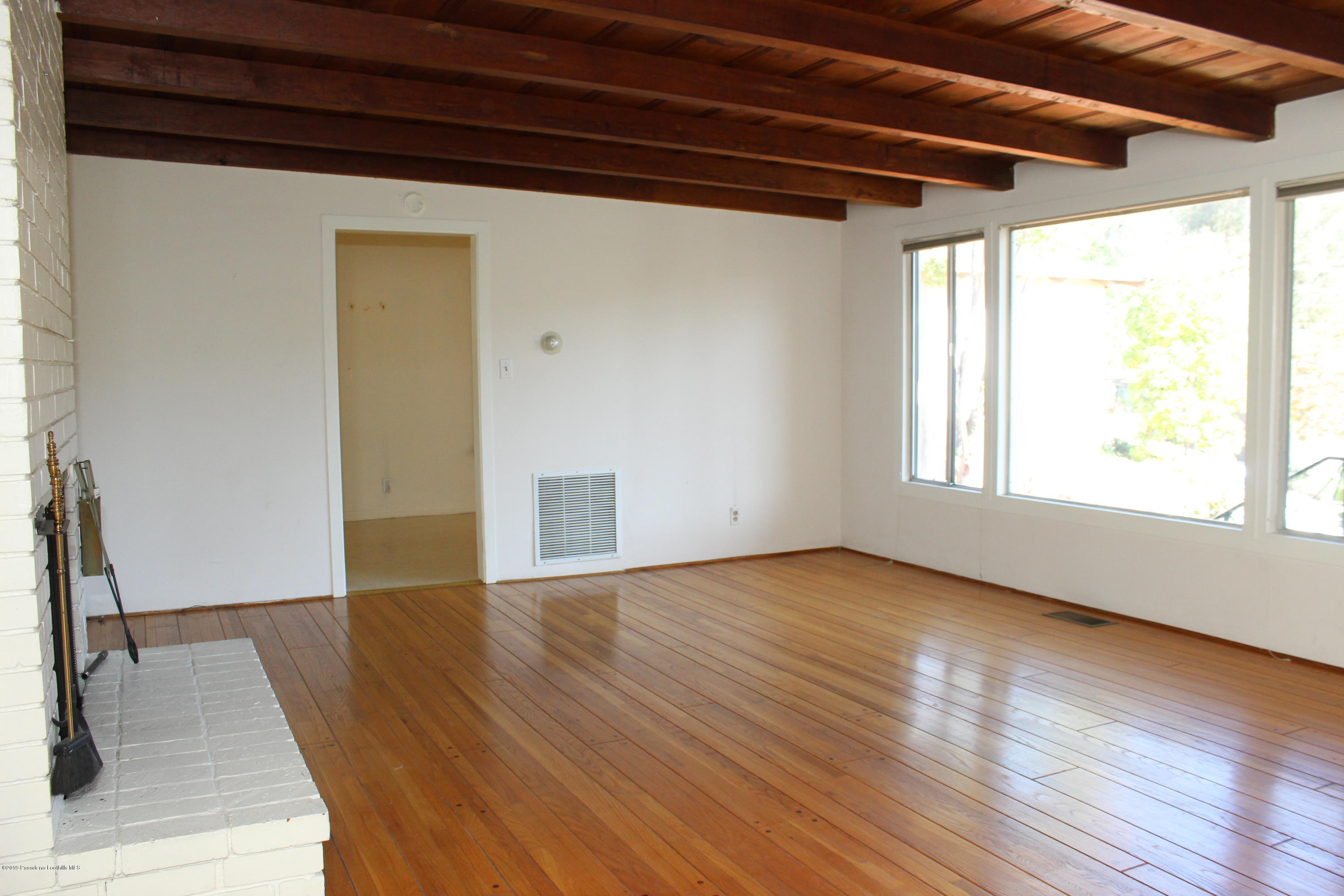 1365 Brixton Road Pasadena, CA 91105 - Photo 6 of 22 IMG_2966
