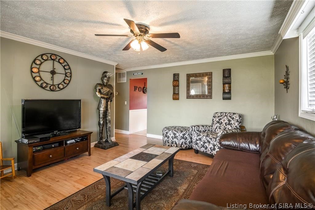 4610 Grant Line Road New Albany, IN 47150 - Photo 4 of 29 Gallery Image 4